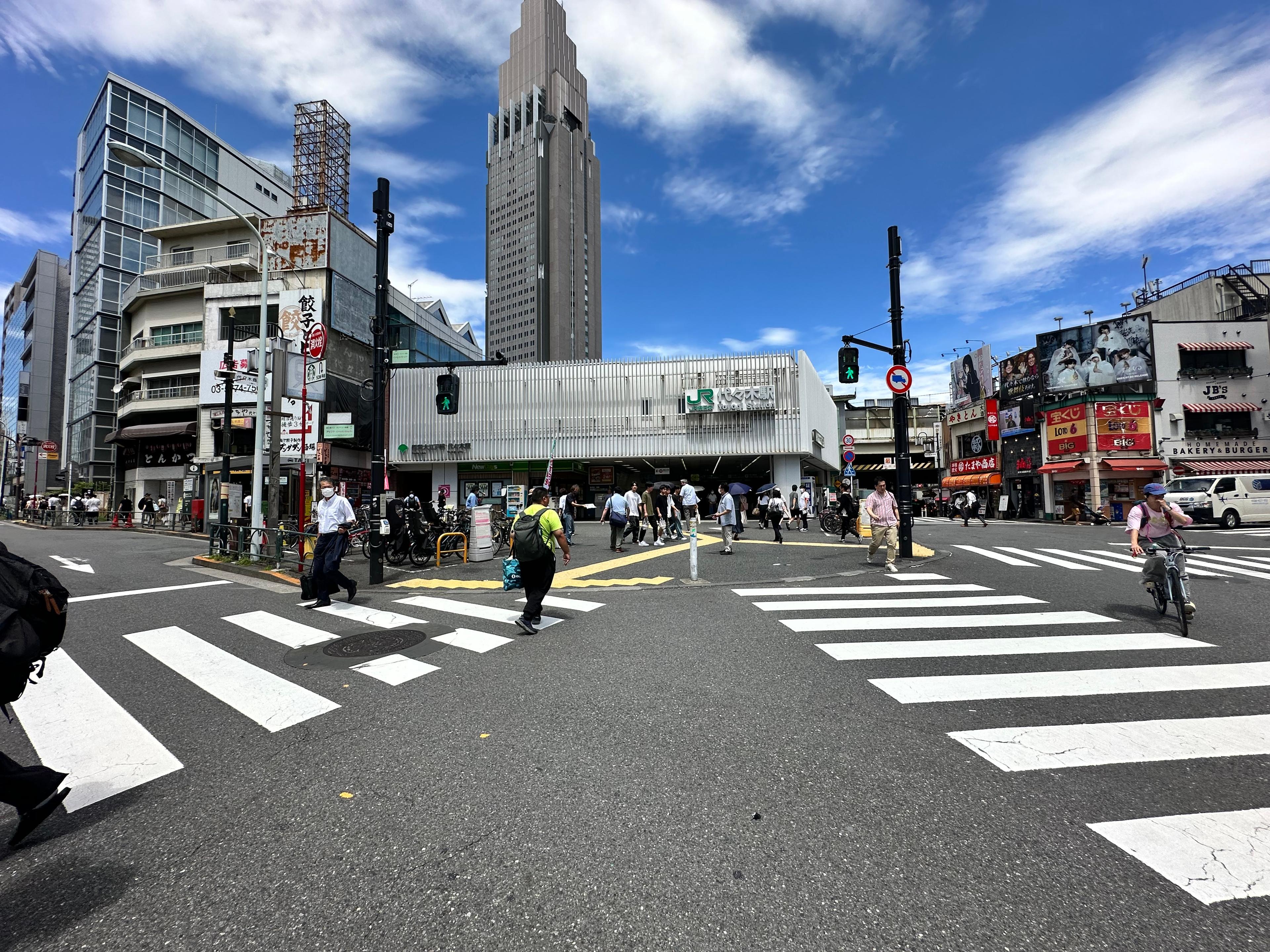JR代々木駅